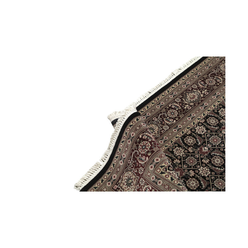 Jahan Wool Oriental Indoor Rug