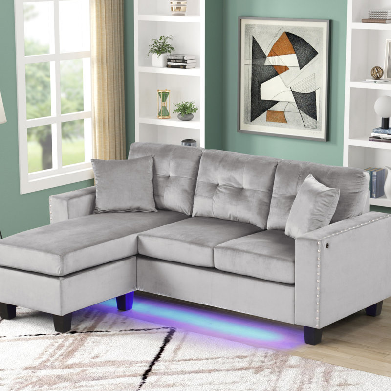 Canapé modulaire réversible de 74 po en velours gris avec lumière DEL, port USB, garniture cloutée, coussins décoratifs, coussin touffeté