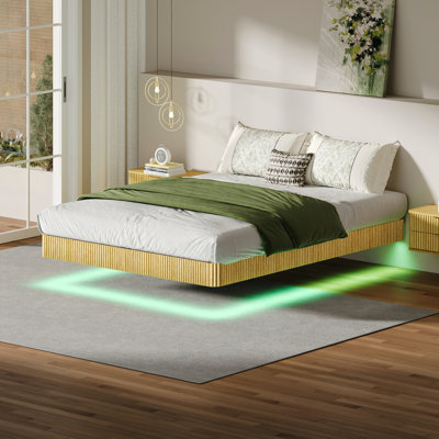 Cadre de lit flottant en chêne avec lumières DEL, lit à texture de bois Wave Curve avec lattes en métal robustes - aucun sommier nécessaire.