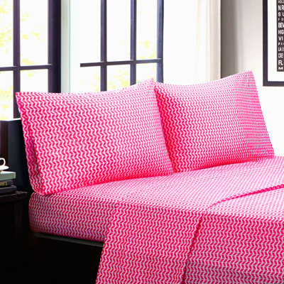 Pink Chevron CozyDreams Sheet Set - Wrinkle Resistant, Soft & Modern Bed Sheets with 12" Pocket. All Season Full Size 4 Piece Set with Matching Pillow Case.