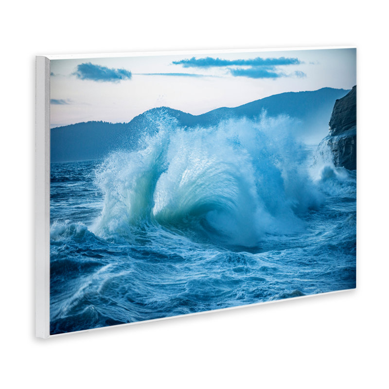 «Rolling Tsunami Wave» par GS Photo, H 10 po x l 15 po