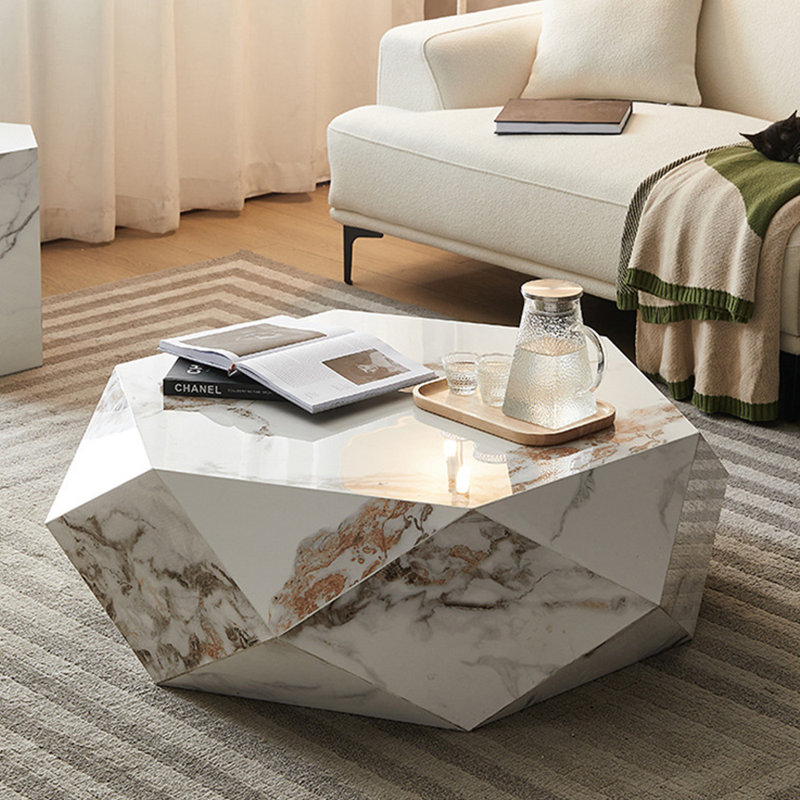 Table de bout en pierre frittée de style italien.