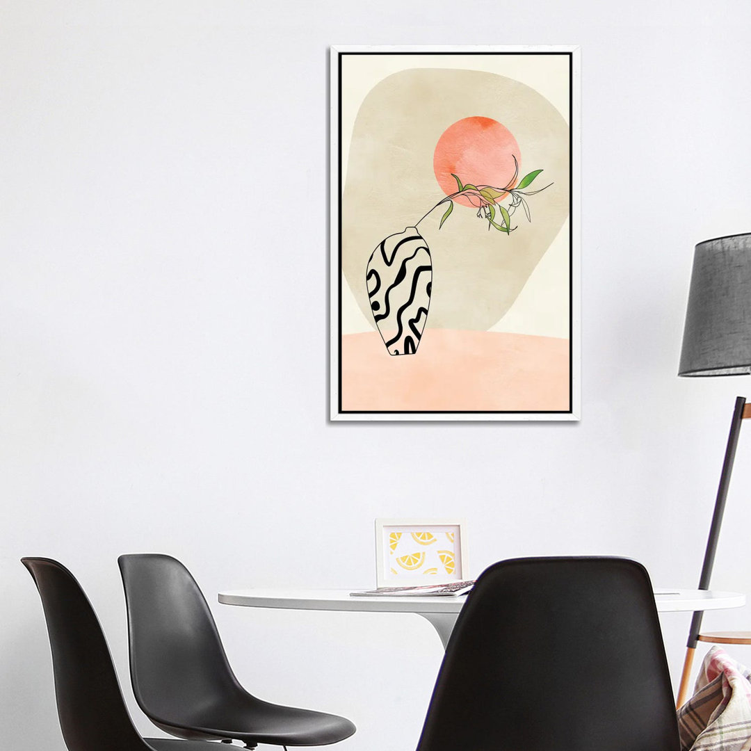 Blumenstilleben mit Mond in Pastell von Ana Rut Bré - Galerie-umwickelte Leinwand Giclée auf Leinwand