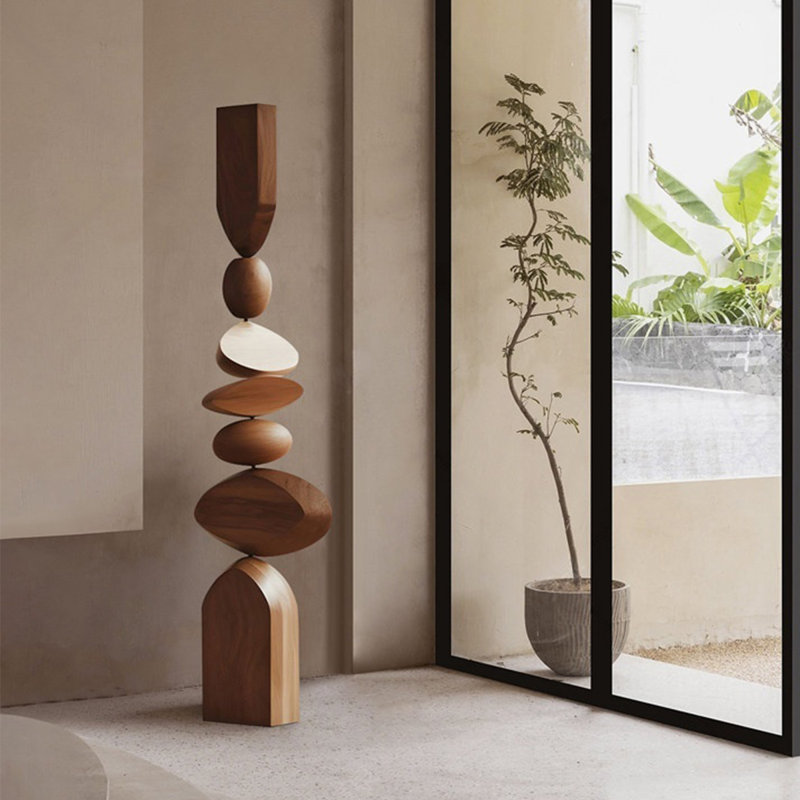 Objet décoratif brun en bois massif abstrait