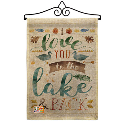 Love you the lake en toile jute, impression extérieure à 2 côtés en toile jute 19 po x 13 po. drapeau de jardin