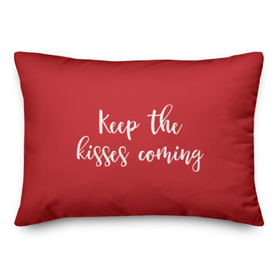  Coussin Keep The Kisses Coming