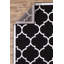 Tapis noir à motif géométrique tendance-23489114