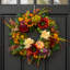 Couronne d'automne 24 po avec citrouilles et fleurs
