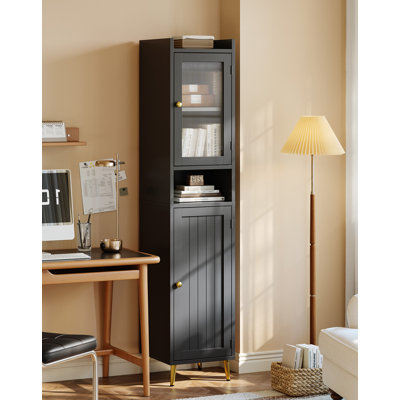 Armoire de rangement de 69,1 po de hauteur avec tablettes réglables et deux portes - conception résistante à l'eau