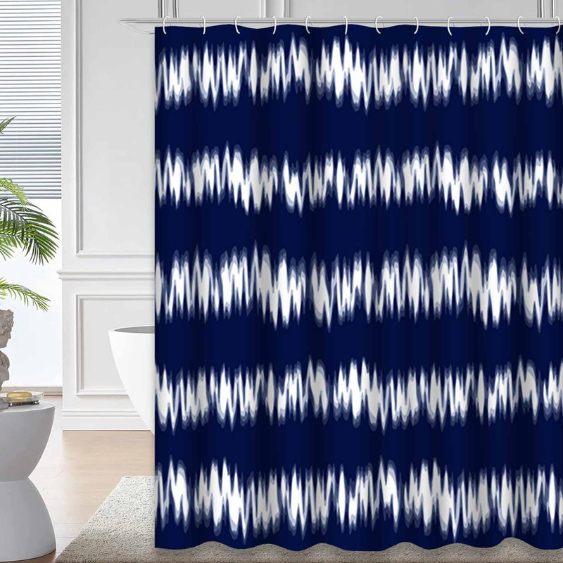 Rideau de douche bleu marine Batik Tie Dye, L 72 po x l 72 po