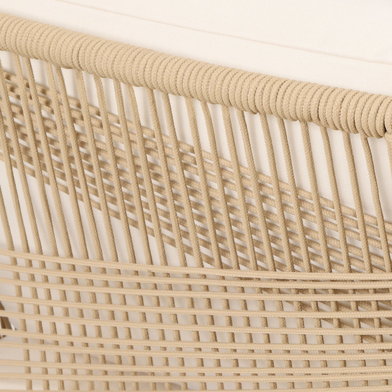 Chaise avec coussins