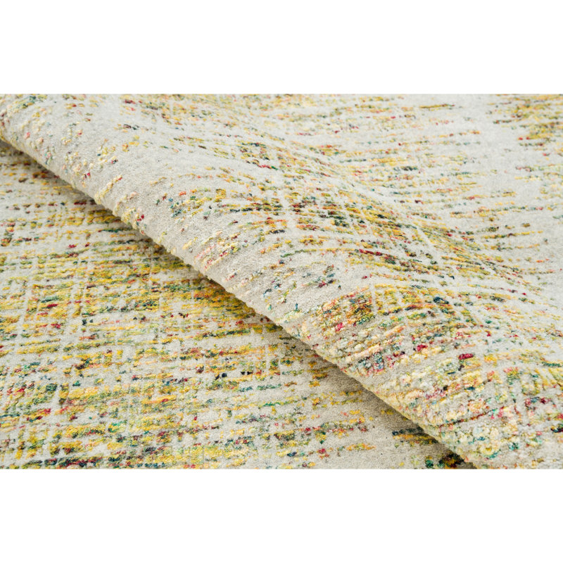 Geometric Area Rug in Beige, Rectangle 6' x 9'