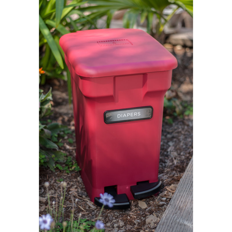 Compo Keeper 6 Gal. Odor Resistant Outdoor Composter, Red