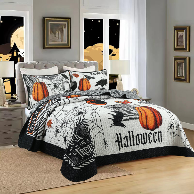 Halloween Themed Black and Orange Polyester Quilt Set
