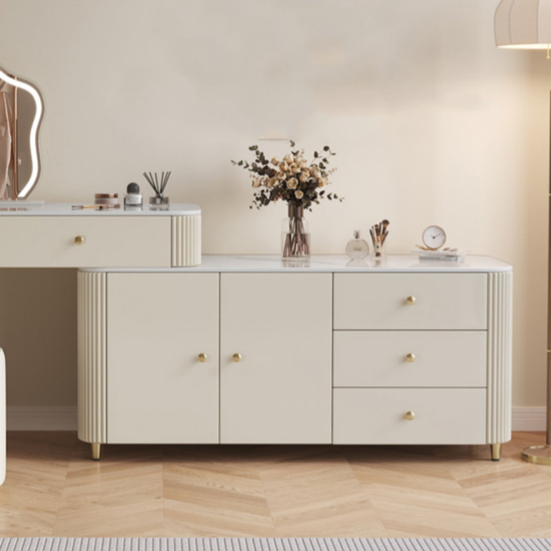 Commode simple de style crème