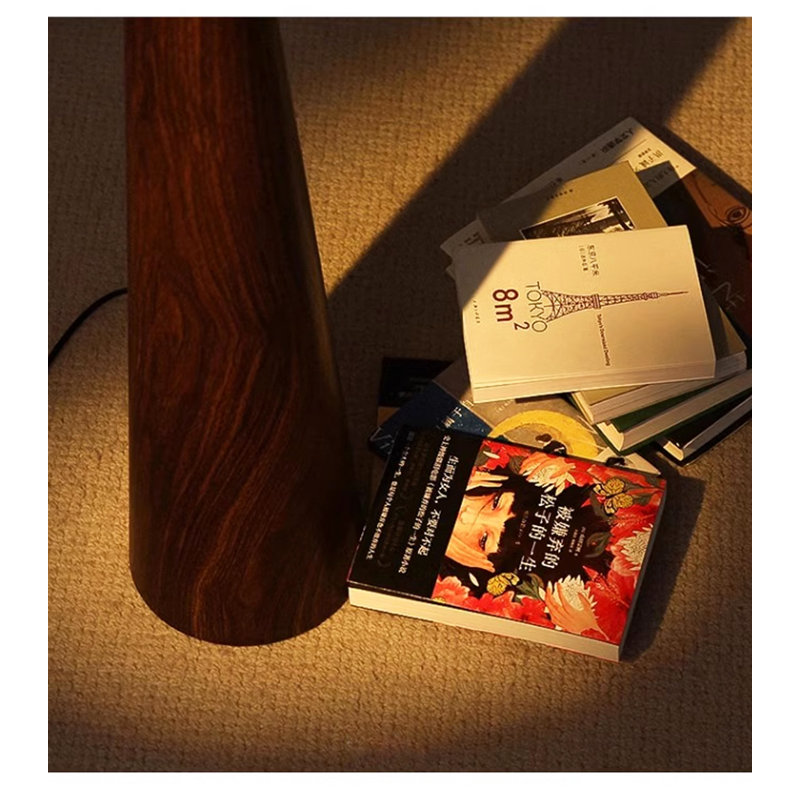 Grand luminaire d'appoint luxueux