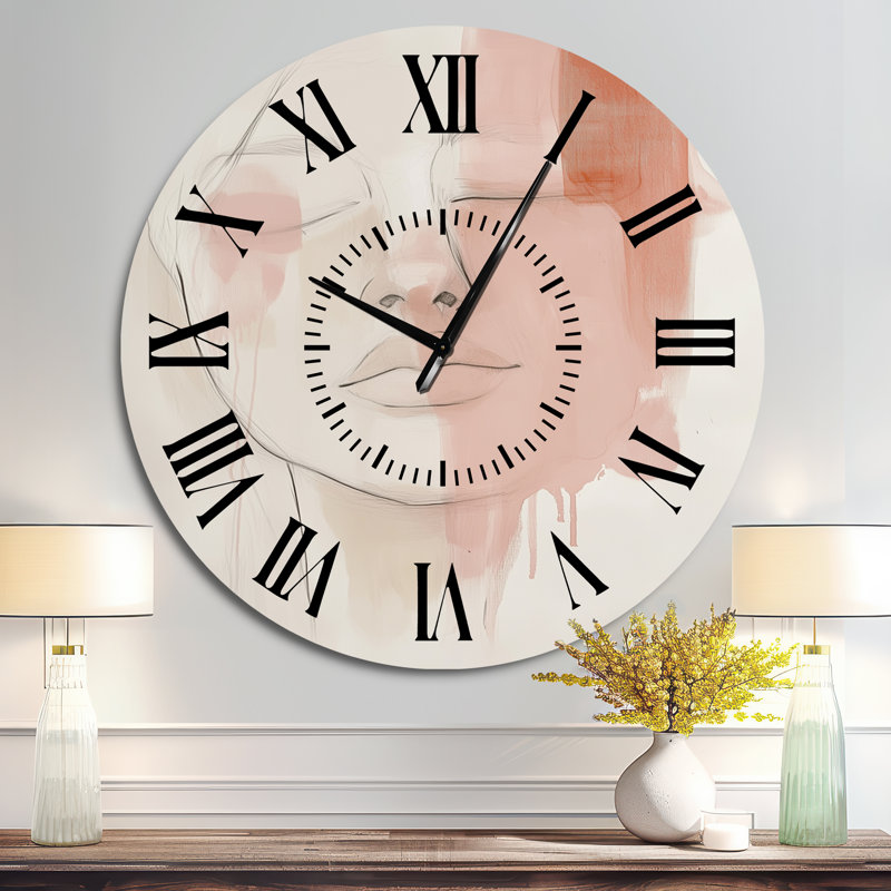 Horloge murale ronde minimaliste en métal, inspirée par une muse abstraite de la femme. Impression sur métal., Surdimensionné