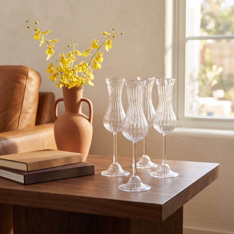 Mignon Champagne Glasses, Set of 4