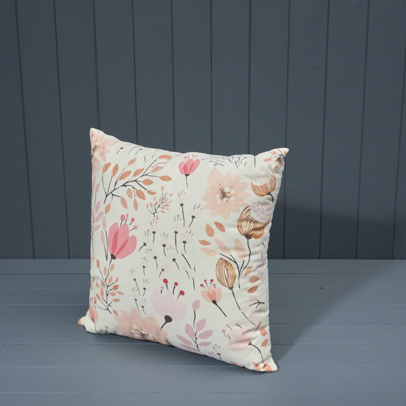 Indoor / Outdoor Cushion, Ivory/Pink/Yellow Floral