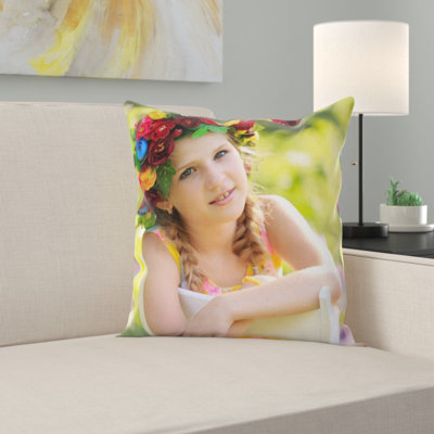 Wreath Throw Pillow