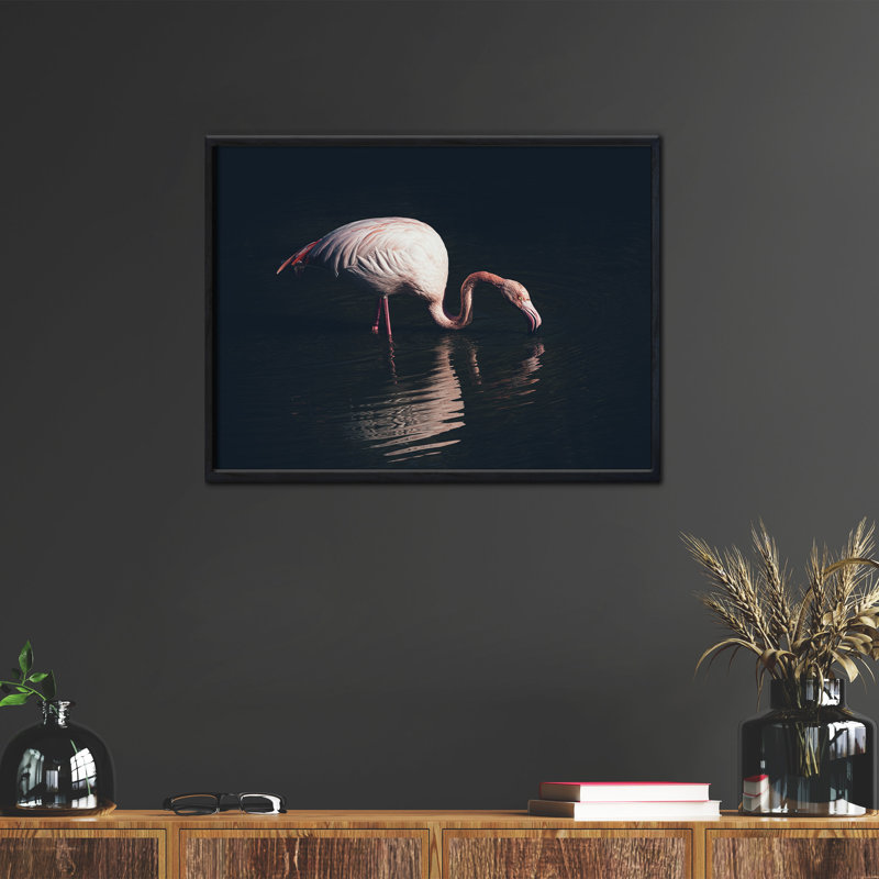 «Enlighted Flamingo», reproduction d'art encadrée par Marco Tagliarino, Papier avec cadre noir, H 8 po x l 12 po
