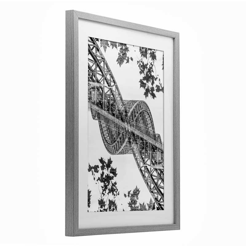 Reproduction sous-verre industrielle en fer sous-verre, design par Robin Vandenabeele, H 23 po x l 17 po, Cadre de ferme gris
