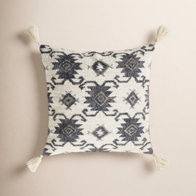 Peridan Tassels Jute / Sisal Throw Pillow