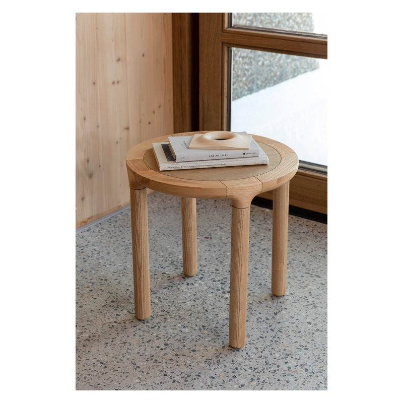 Table de bout à quatre pieds, Beige