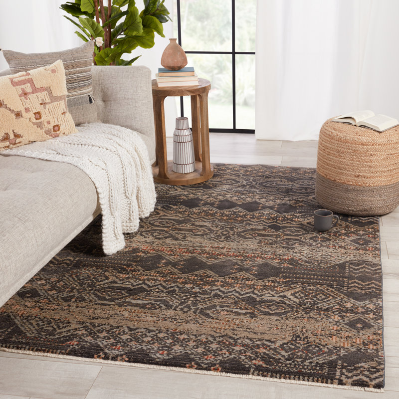Tapis noir marocain Sanaa, Rectangle 5 pi x 7 pi 6 po