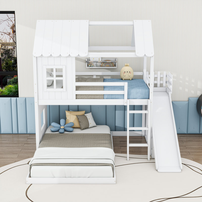 Lit superposé simple au dessus d'une chambre double avec glissières, tablettes de rangement et garde-robe, White