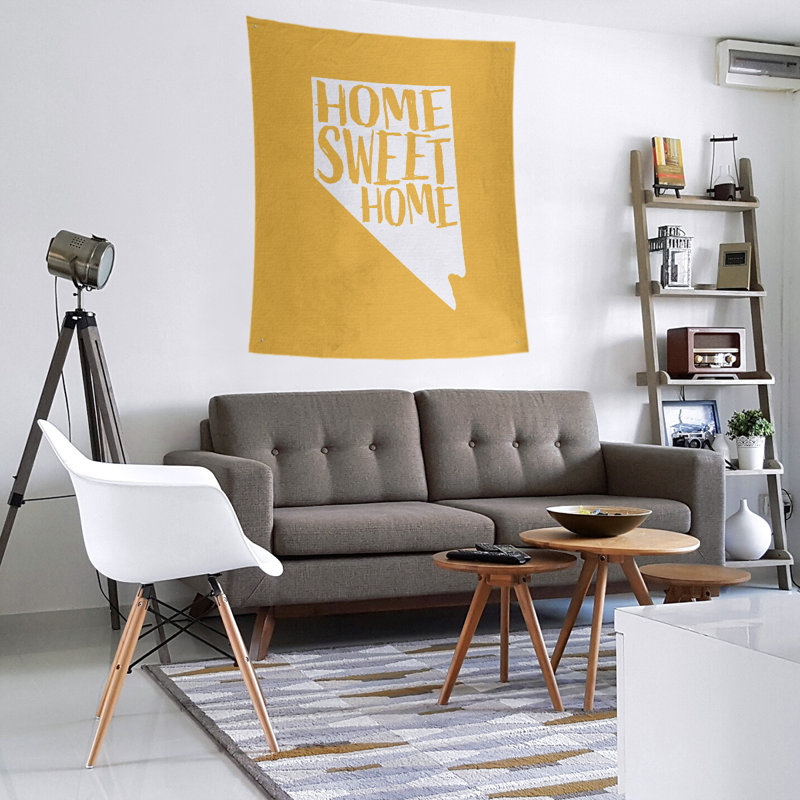 Tapisserie murale Home Sweet Nevada, H 104 po x l 88 po, Jaune