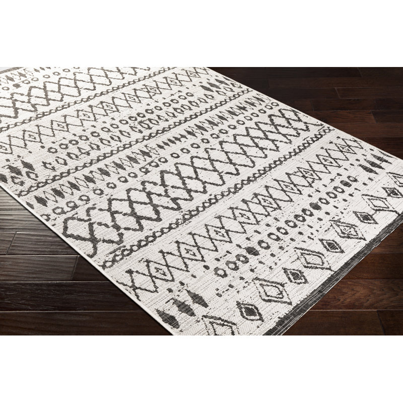 Hongming Indoor / Outdoor Rug, Square 7'10"