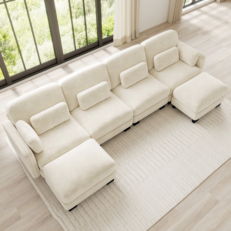 Canapé d'angle modulaire 4 places au design moderne et minimaliste capitonné, en forme de U, avec 2 poufs amovibles et d'épais coussins d'assise confortables, idéal pour le salon, en chenille beige.