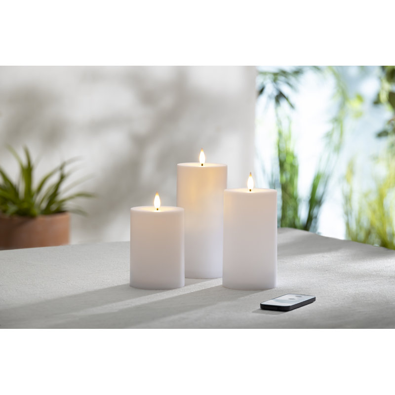 Ensemble de 3 bougies à DEL intérieures / extérieures blanches - Piliers sans flamme gradués de 5 pouces, de 6 pouces et de 7 pouces avec scintillement doux et télécommande