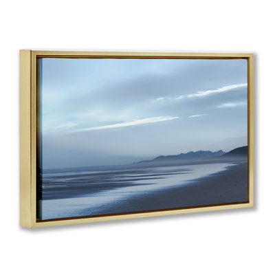 «Blue Toned Beach», art mural encadré sur toile flottante, par Don Schwartz