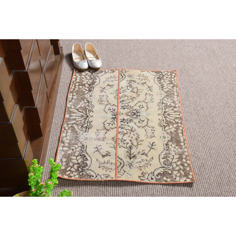 Classic Turkish Floral Design Door Mat in Brown for Elegant Home Entryways