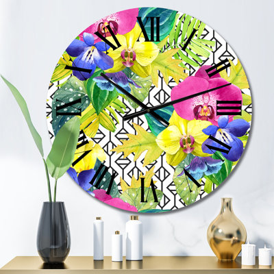 Orchidées jaunes, bleues et fuchsias sur une grille organique