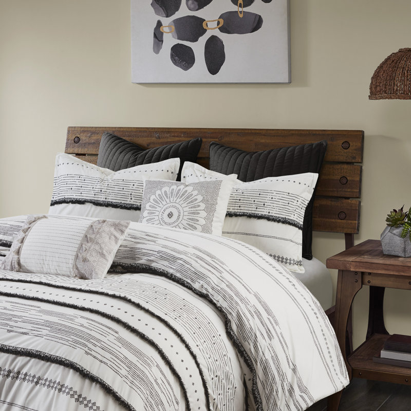 Full Black and White Cotton Comforter Set with Trims
