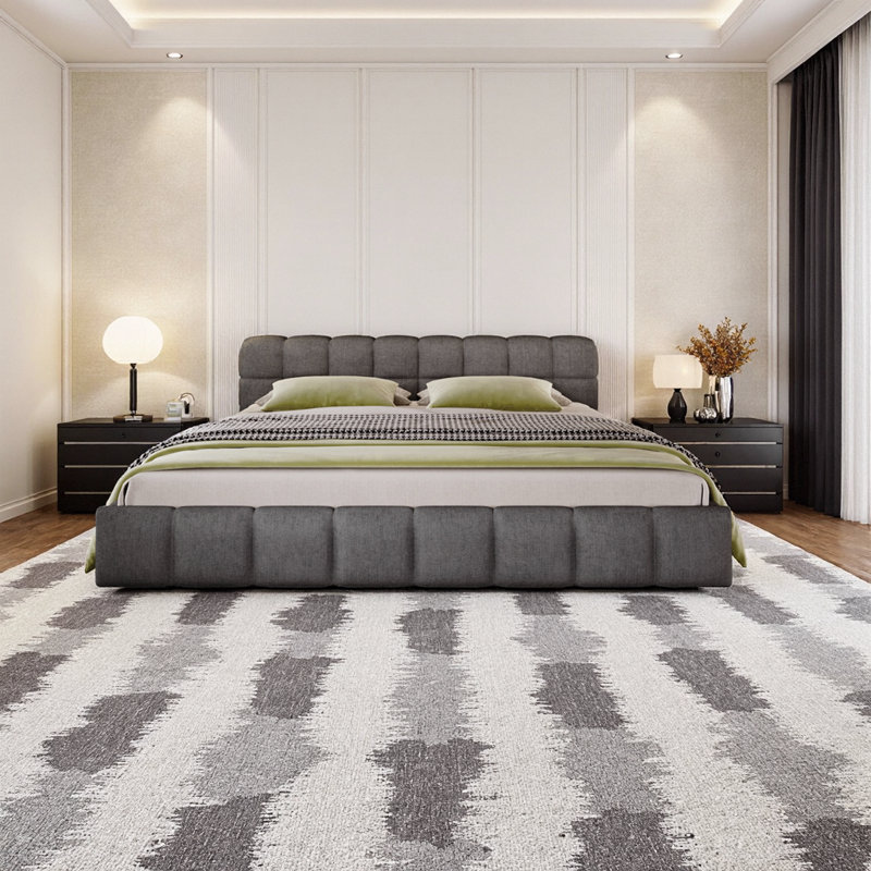 Élégant grand lit tapissier en chenille beige avec tête de lit à damier, Grand lit