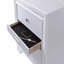 Table de chevet blanche-148524763