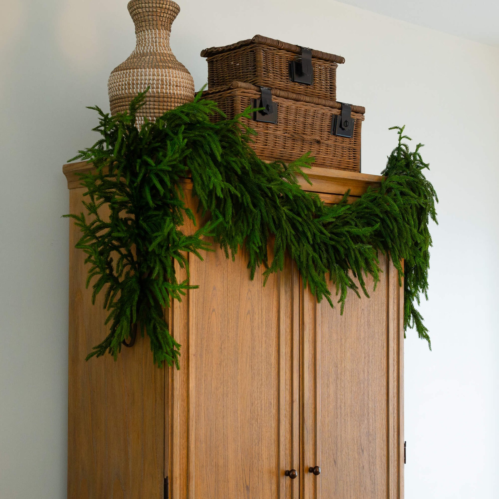 Norfolk Pine Christmas Garland, 8' L, Green