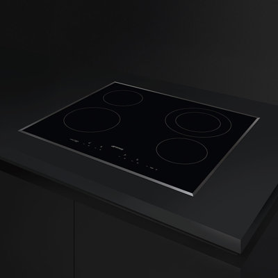 24" Electronic - Smeg Ceramic Cooktop