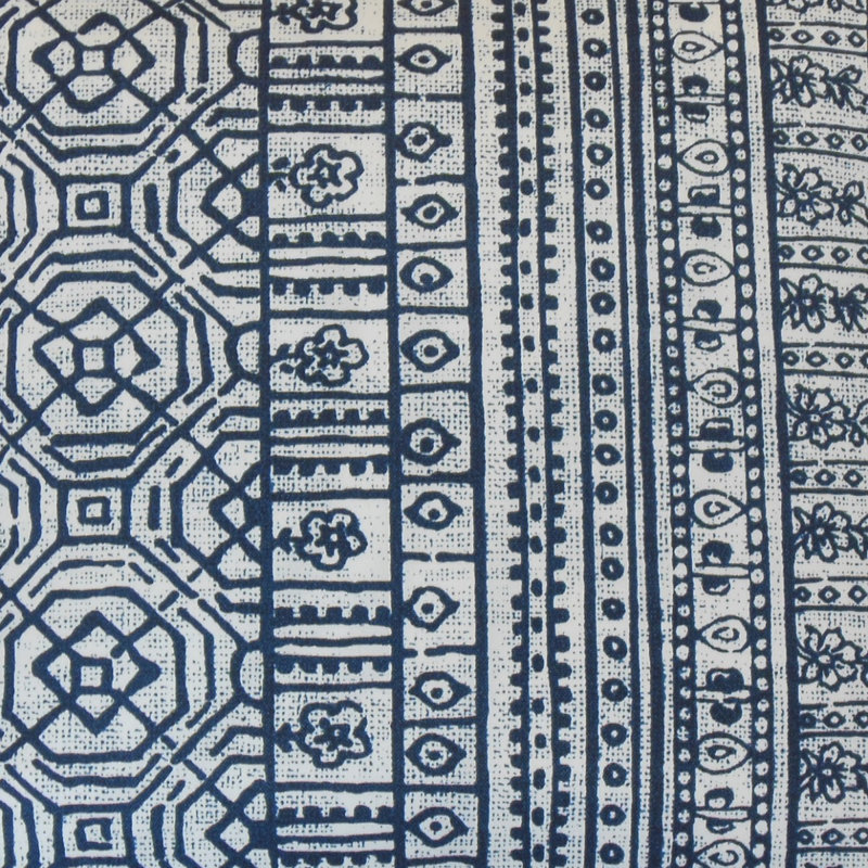 Coussin décoratif intérieur/extérieur ikat Ylenio, Hauteur (18 po) x largeur (18 po), Oxford