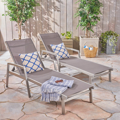 Oxton Chaise Lounge