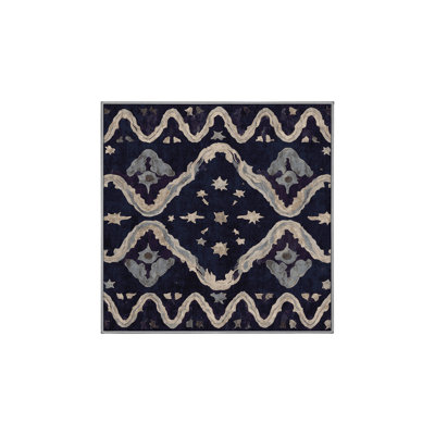 Tapis gris soyeux et moelleux