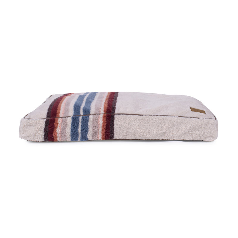Pendleton Pet Napper, Serape Rosewood, Small (28"w x 20"d x 4"h)