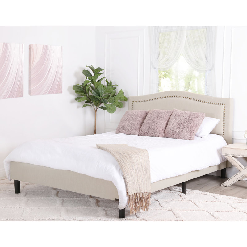 Grand lit plateforme en tissu d’ameublement Windsor