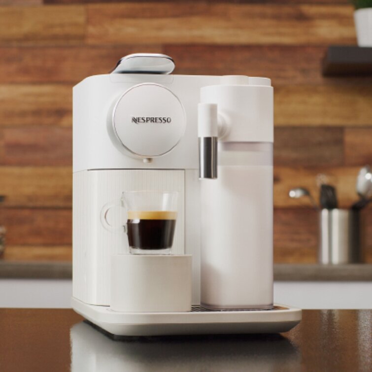 https://assets.wfcdn.com/im/21029616/resize-h755-w755%5Ecompr-r85/1941/194159907/Nespresso+Lattissima+Original+Coffee+and+Espresso+Machine+with+Milk+Frother+by+De%27Longhi.jpg