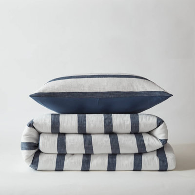 2-Piece Twin/Twin XL Yarn-dyed striped comforter