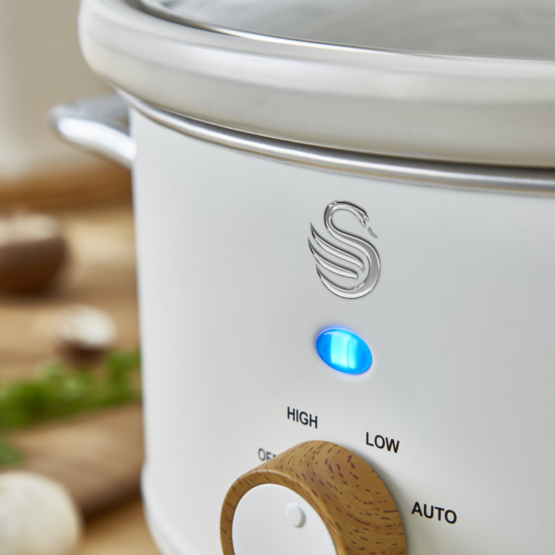 Swan 3.7 Quart Nordic Slow Cooker, White